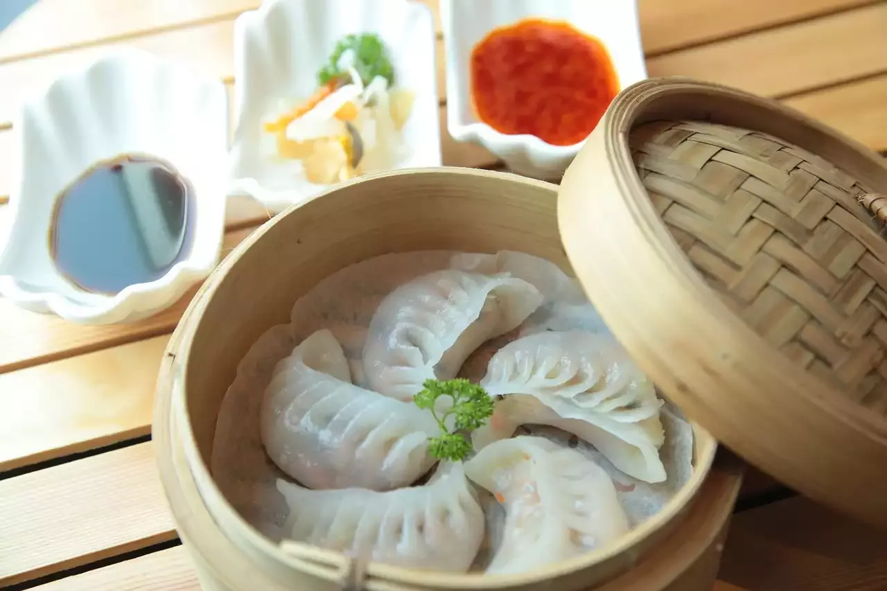 The Secret to Delicious and Moist Steamed Dumplings: A Guide to Perfecting Your Technique